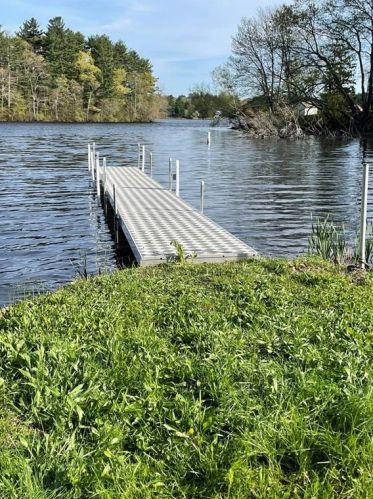 193 Pinehaven Rd, Coventry RI 02816-8934 exterior