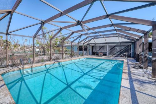 411 Lake Murex Blvd, Sanibel FL  33957-5536 exterior
