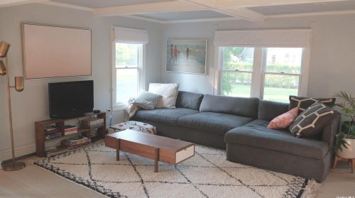 15 Walnut Ave, East Quogue, NY 11942-4348