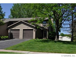30 Devonshire Cir, Penfield, NY 14526-2663