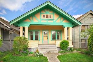 5261 11th Ave, Seattle WA  98107-3705 exterior