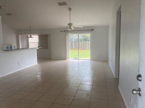 298 Twig Ave, Fort Pierce, FL 34983-3139