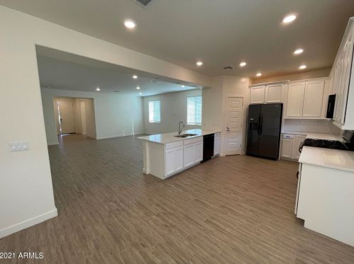 16739 Sand Hills Rd, Sun City, AZ 85387-1418
