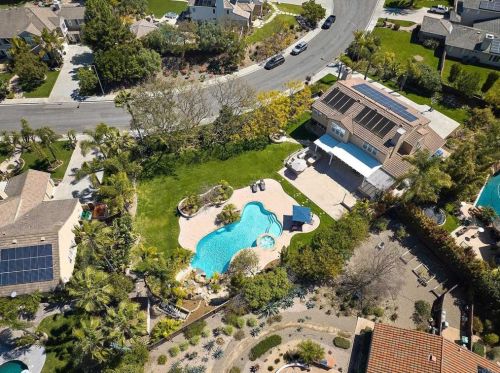 7947 Sitio Solana, Carlsbad CA  92009-9526 exterior