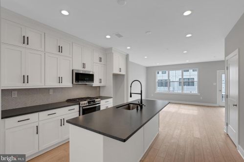 328 Walnut St, Collegeville PA  19426-3601 exterior