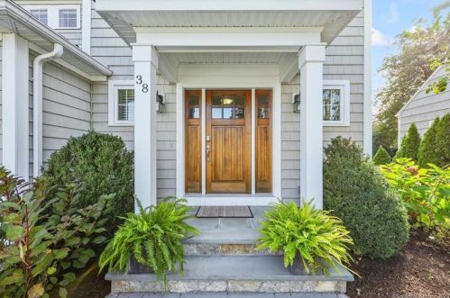 38 Arbor Ter, Southport, CT 06890-1128