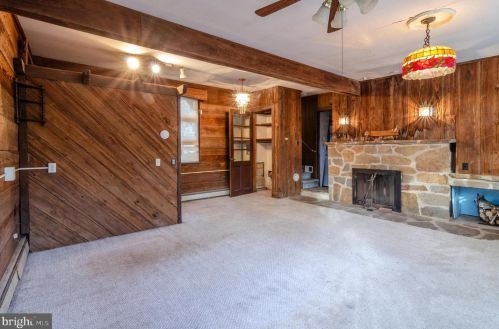 5 April Ln, Wilmington DE  19810-4122 exterior