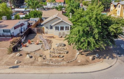 701 Limited Ave, Lake Elsinore CA  92530-3518 exterior