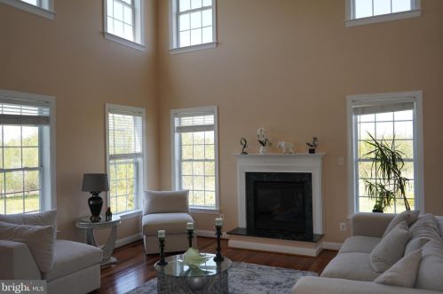 11850 Kettle Wind Dr, Nokesville VA  20181-3444 exterior