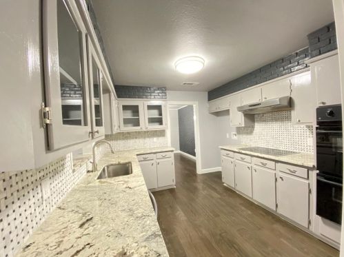 3924 Diamond Loch, Fort Worth TX  76180-8716 exterior