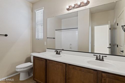 4031 Torrey Pne Ln, Chandler AZ  85249-3871 exterior