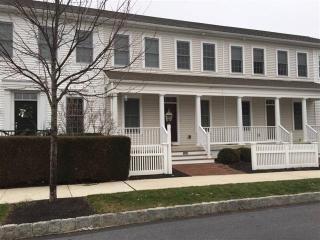 1428 Picket Dr, Lancaster, PA 17601-4581