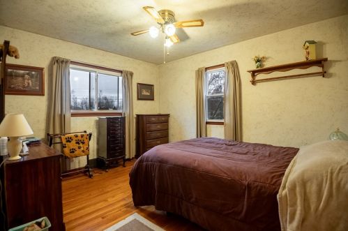 780 Donna Dr, Hermitage PA  16148-2938 exterior