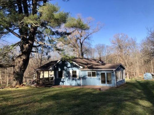 10 Burger Rd, Rhinebeck NY  12572-2302 exterior