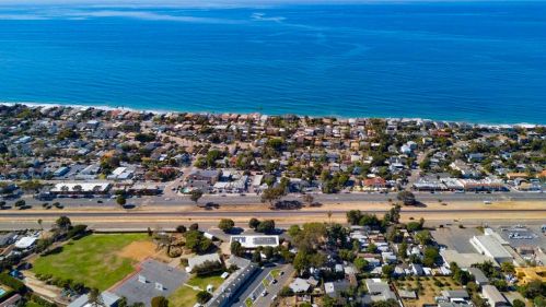 523 Vulcan Ave, Encinitas CA  92024-2166 exterior