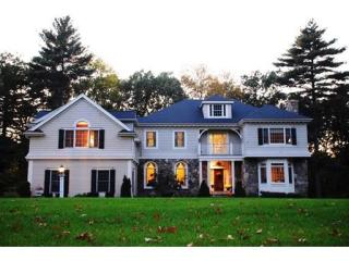 53 Draper Rd, Dover MA  02030-1611 exterior