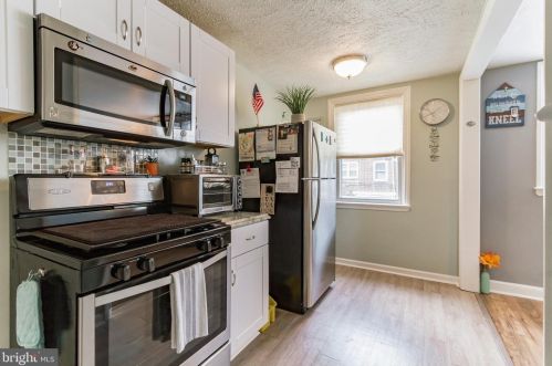 231 Spruce St, Manor PA 19036-1019 exterior