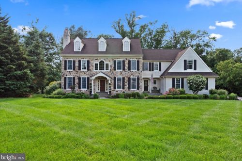 1060 Tyler Dr, Newtown Square, PA 19073-2784
