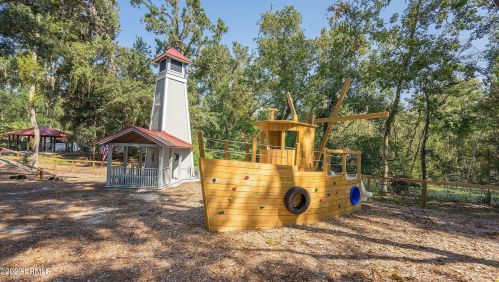 88 Bostick Cir, Beaufort SC  29902-5731 exterior