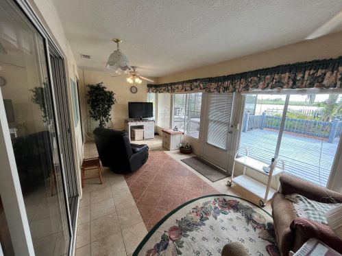 442 Sweetwater Way, Grenelefe FL  33844-6367 exterior