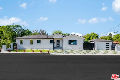10521 Addison St, North Hollywood, CA 91601-4802