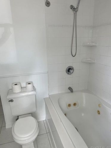 34 Wildwood Ave, Milford CT  06460-5847 exterior