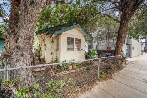 408 Orange Ave, Long Beach, CA 90802-1707