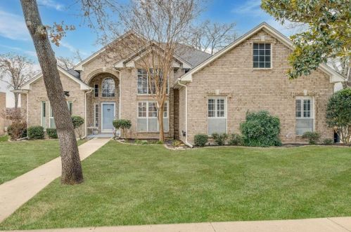 1432 Spinnaker Ln, Azle, TX 76020-4923