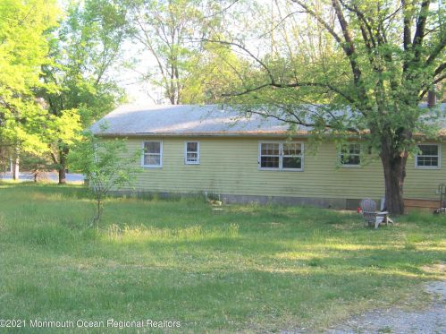 2212 Lacey Rd, Lacey NJ  08731-4316 exterior