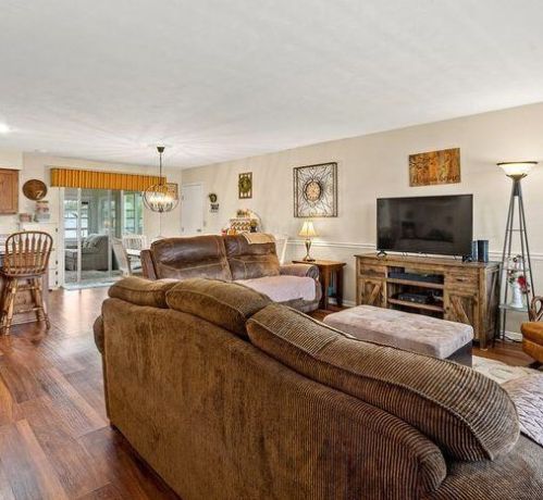 508 Kathryn St, Washington Ch OH  43160-1754 exterior