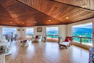 1031 Khish Ln, Alpine, CA 91901-2926