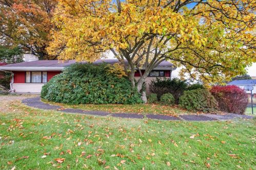 9118 Willoughby Rd, Pittsburgh, PA 15237-4583