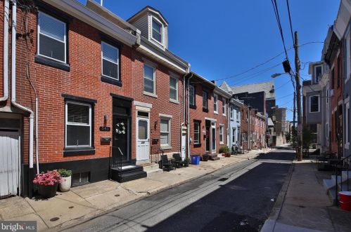 341 Gerritt St, Philadelphia PA  19147-5905 exterior