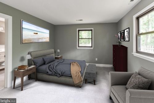 5 Holly Ct, Blenheim NJ  08012-5303 exterior