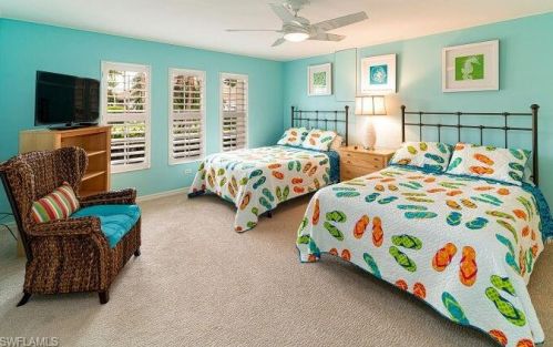 446 Bayside Ave, Naples FL 34108-2314 exterior