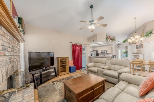 527 Greenway Ter, Port Saint Lucie FL  34983-2642 exterior