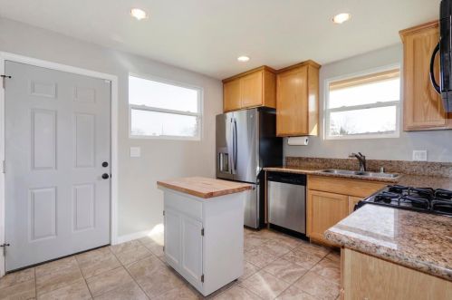 9665 Kent St, Elk Grove CA  95624-2432 exterior