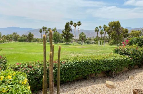 88 Kavenish Dr, Rancho Mirage CA  92270-3247 exterior