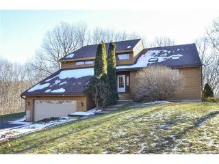 48 Beacon Hill Blvd, Waterbury, CT 06716-1116