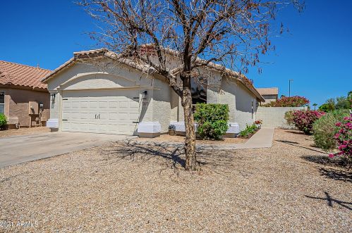 568 Sherri Dr, Gilbert, AZ 85296-3830