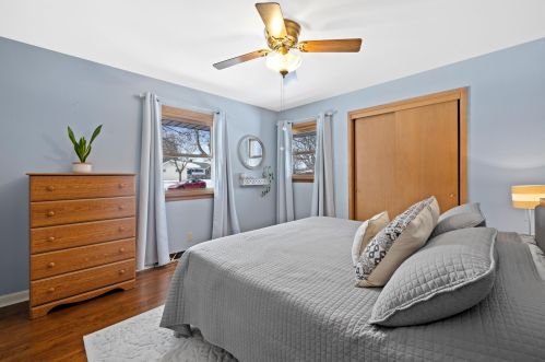 6006 Oakwood Ln, Greendale WI  53129-2527 exterior
