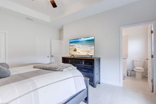 3065 5th Pl, Cape Coral FL  33904-3412 exterior