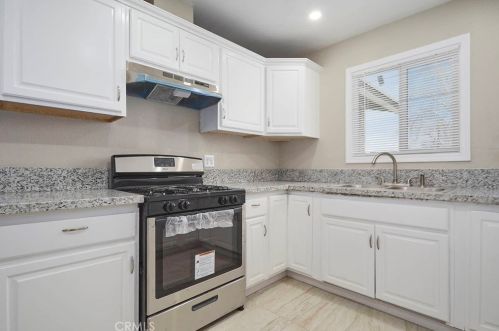 15144 Las Piedras Dr, Victorville CA  92395-3628 exterior
