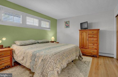 19 Columbia Dr, Camp Hill PA  17011-7636 exterior