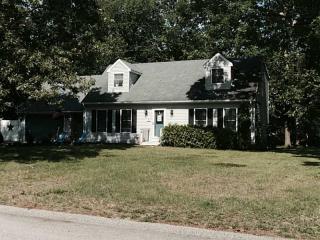 4 Oyster Shell Ter, South Kingstown, RI 02874-2444