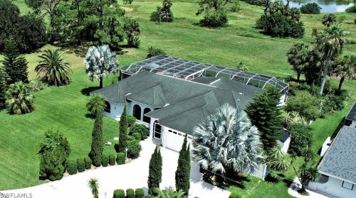 733 Mirror Lakes Dr, Lehigh Acres, FL 33974-9780