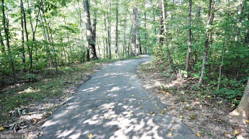 11164 Beaver Trail Ct, Herndon VA  20191-4319 exterior