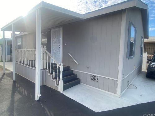 10513 Magnolia Ave, Riverside, CA 92505-1871