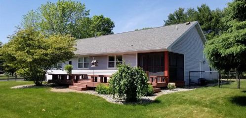 1809 Cherry Ave, Marshfield, WI 54449-5077
