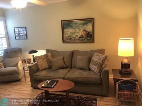 10676 Hartwick Dr, Fort Pierce FL  34987-1923 exterior
